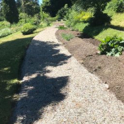 Pose de gravier blanc pour allée-chemin Berre-l'Etang